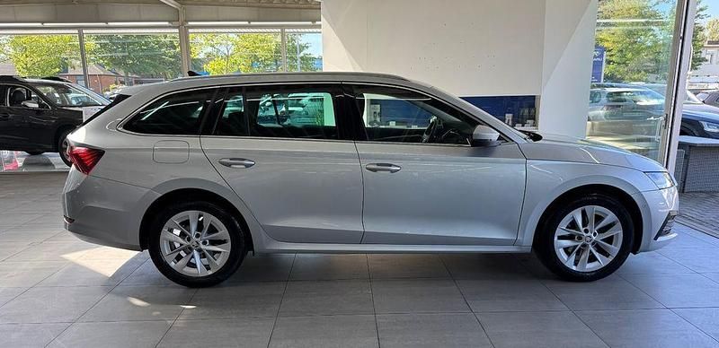Gebraucht Skoda Octavia Style 116 PS (85 kW) 2022 Silber Limousine