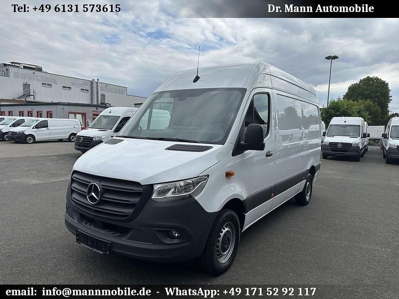 Weiß Gebraucht 2022 Mercedes Sprinter Van | 34.391 € (Fairer Preis) - Bild 1/4