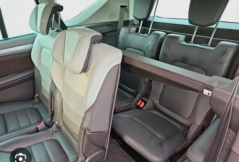 Gebraucht Renault Espace Initiale Paris 160 PS (117 kW) 2015 Andere farben Van / Kleinbus