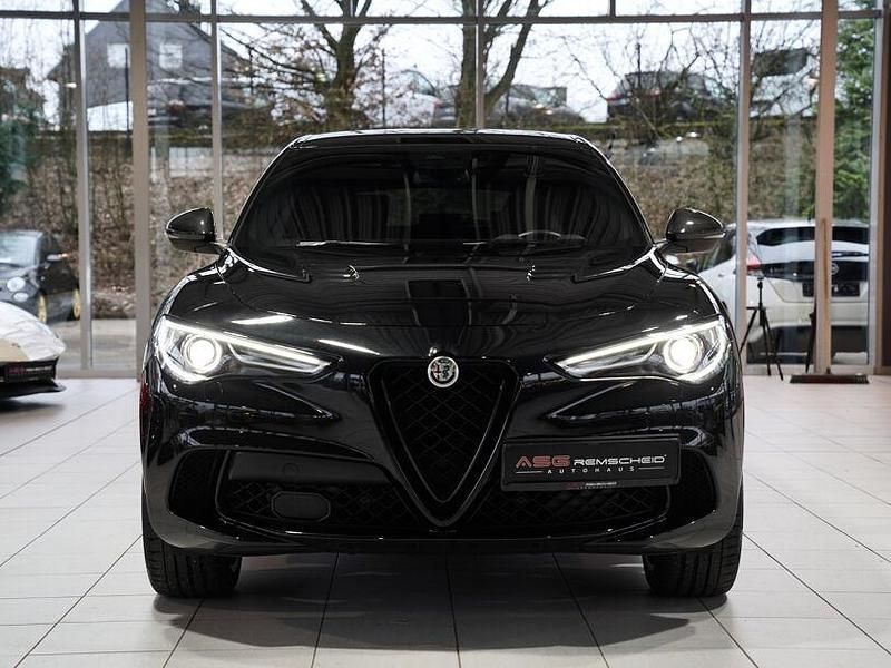 Gebraucht Alfa Romeo Stelvio Quadrifoglio 511 PS (375 kW) 2021 Schwarz SUV