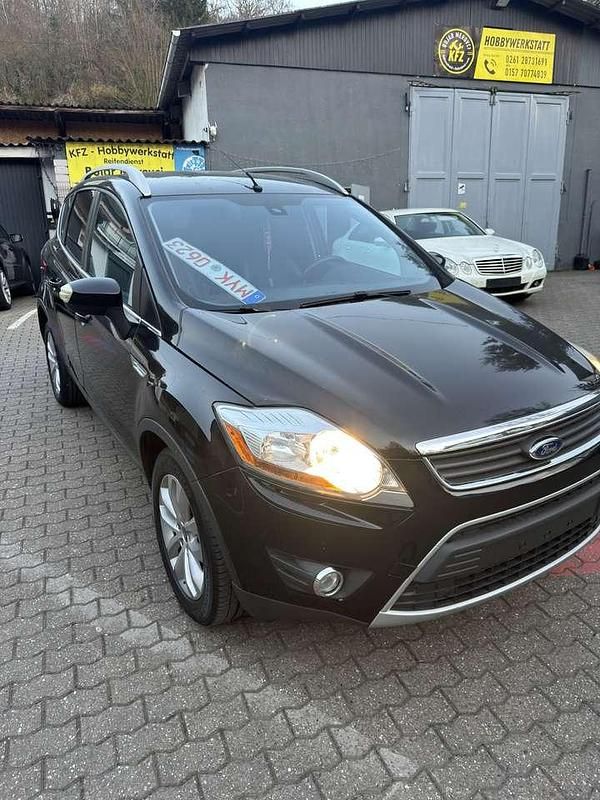 Gebraucht Ford Kuga Trend 136 PS (100 kW) 2009 Schwarz SUV
