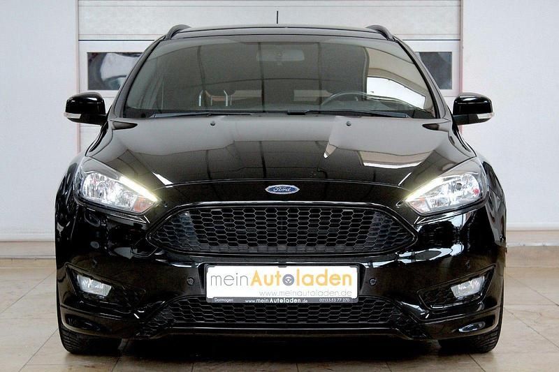 Gebraucht Ford Focus ST-Line 140 PS (102 kW) 2018 Iridiumschwarz metallic Kombi