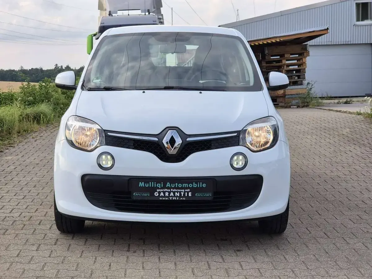Gebraucht Renault Twingo Experience 69 PS (50 kW) 2016 Crystal weiss Kleinwagen