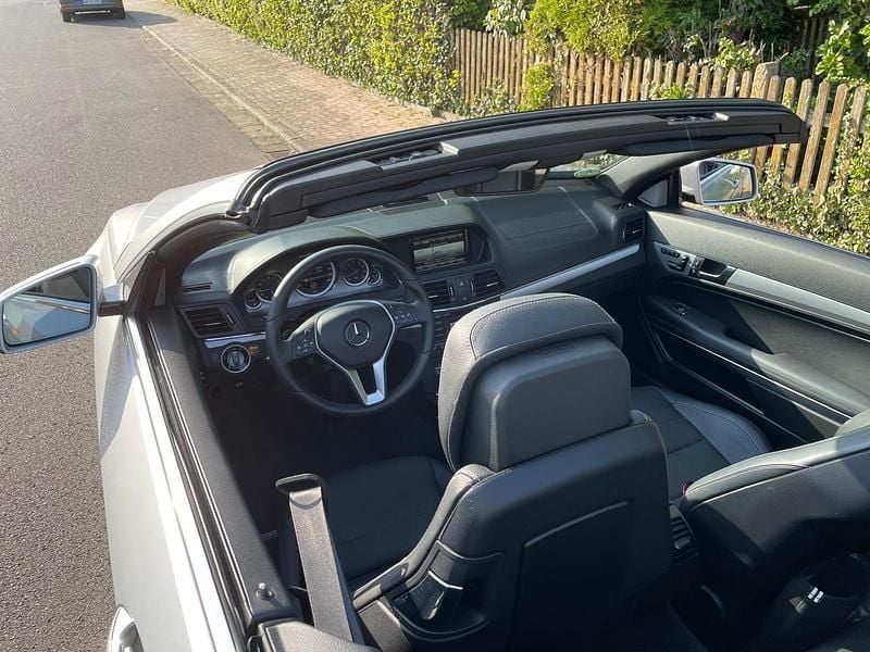 Brugt Mercedes E300 252 HK (185 kW) 2012 Sølv Cabriolet