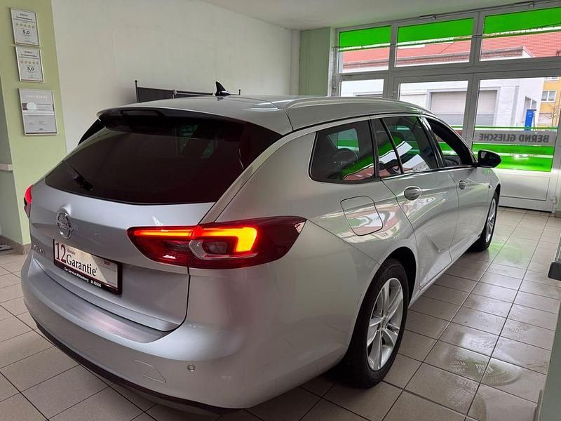 Gebraucht Opel Insignia Business 122 PS (89 kW) 2023 Silber Kombi