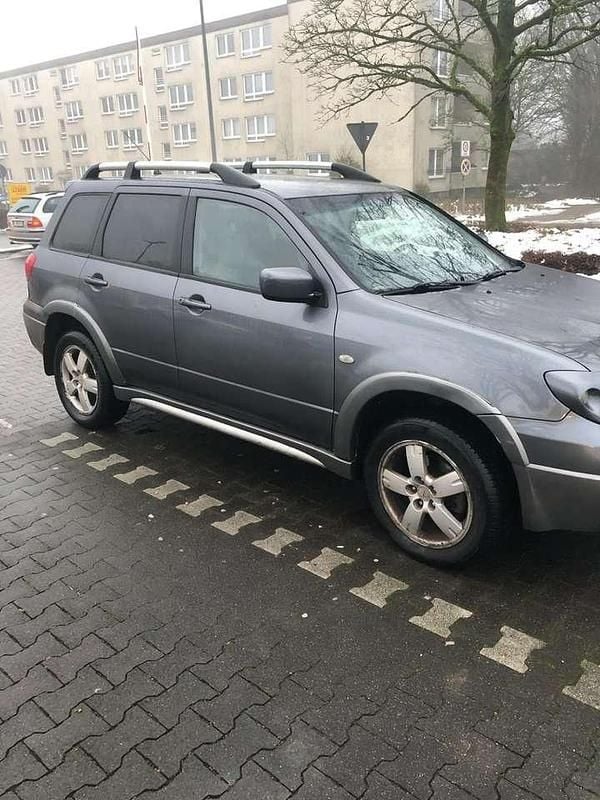 Gebraucht 2005 Mitsubishi Outlander Motion SUV | 700 € (Teuer) - Bild 1/3