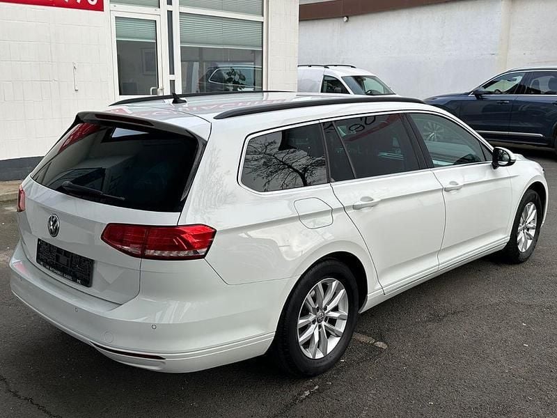 Gebraucht VW Passat Comfortline 150 PS (110 kW) 2017 Weiß Kombi