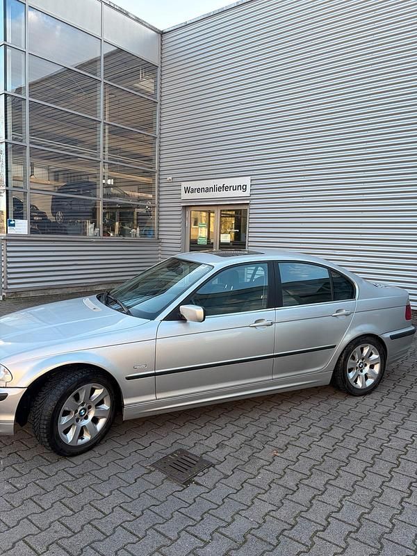 Gebraucht BMW 323 170 PS (125 kW) 2000 Silber Limousine
