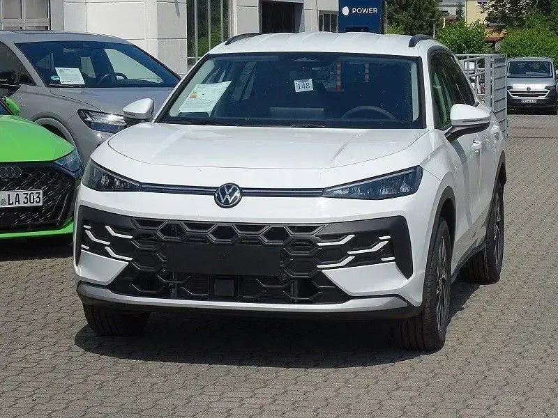 Neu VW T-Roc 116 PS (85 kW) 2026 Weiß SUV