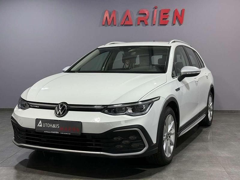 Gebraucht VW Golf Alltrack 200 PS (147 kW) 2022 Weiß Kombi