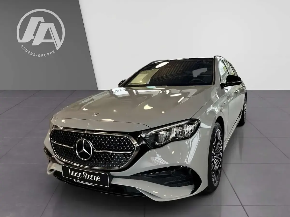 Gebraucht Mercedes E300 AMG 197 PS (144 kW) 2025 Alpingrau Kombi