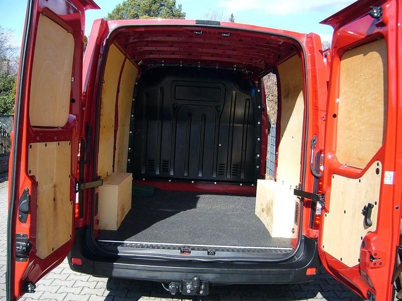 Gebraucht Opel Movano 131 PS (96 kW) 2019 Rot Van / Kleinbus