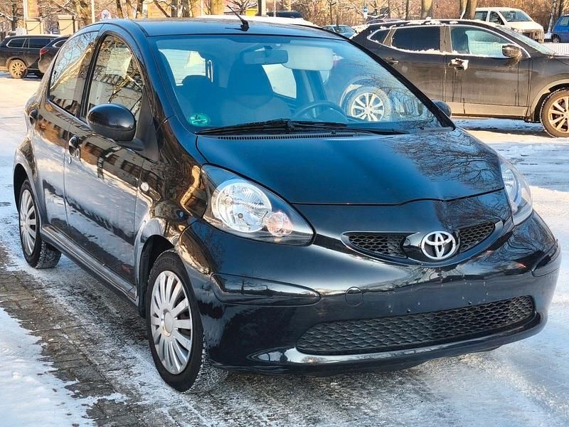 Gebraucht Toyota Aygo Cool 68 PS (50 kW) 2008 Schwarz Kleinwagen