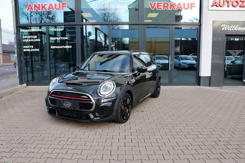 Gebraucht Mini John Cooper Works Coupé 231 PS (169 kW) 2020 Rebel green Coupé
