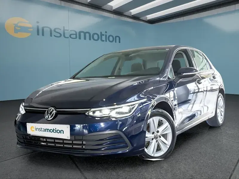 Gebraucht VW Golf VIII 116 PS (85 kW) 2021 Blau Kleinwagen