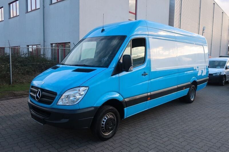 Gebraucht Mercedes Sprinter 163 PS (119 kW) 2013 Blau Van
