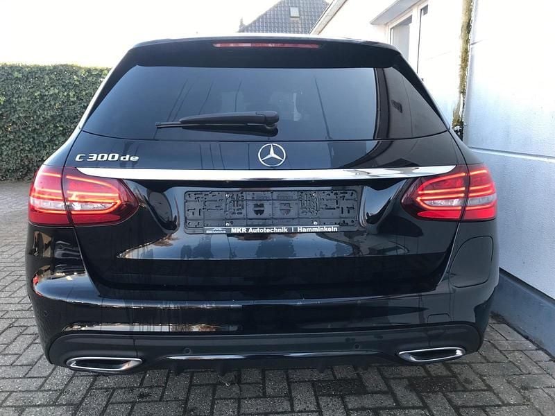 Gebraucht Mercedes C300 AMG line 194 PS (142 kW) 2020 Schwarz Kombi