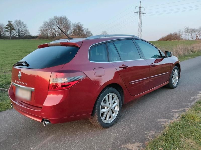 Gebraucht Renault Laguna III 150 PS (110 kW) 2010 Rot Kombi