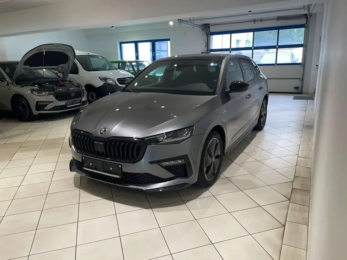 Gebraucht Skoda Scala Monte Carlo 150 PS (110 kW) 2025 Grau Kleinwagen