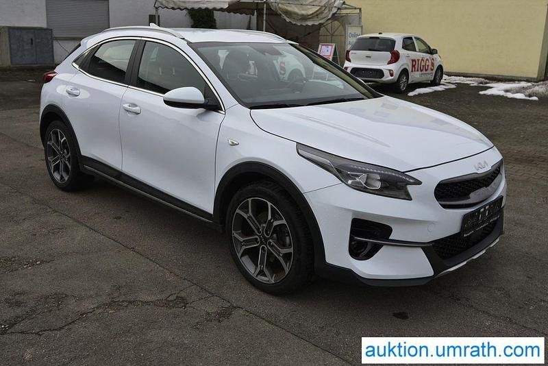 Gebraucht Kia XCeed 160 PS (117 kW) 2022 Weiß SUV