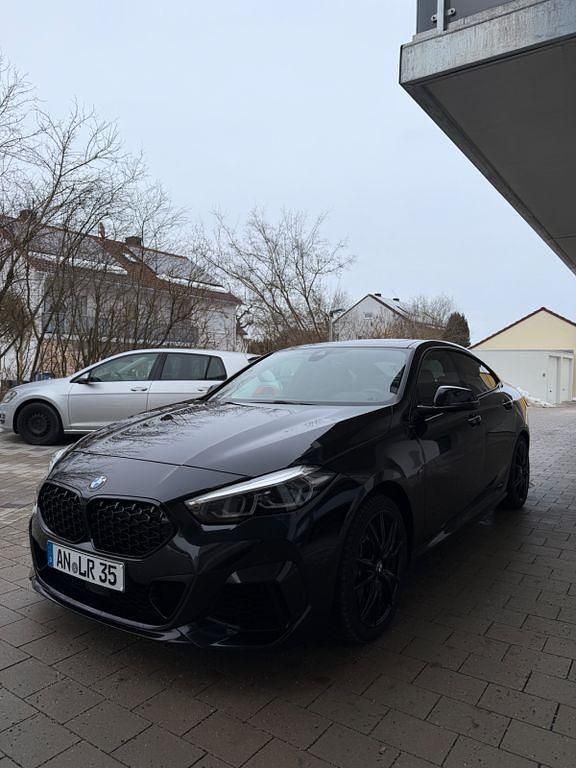 Schwarz Gebraucht 2020 BMW M235 Comfort Edition Coupé | 34.100 € (Etwas zu teuer) - Bild 1/4