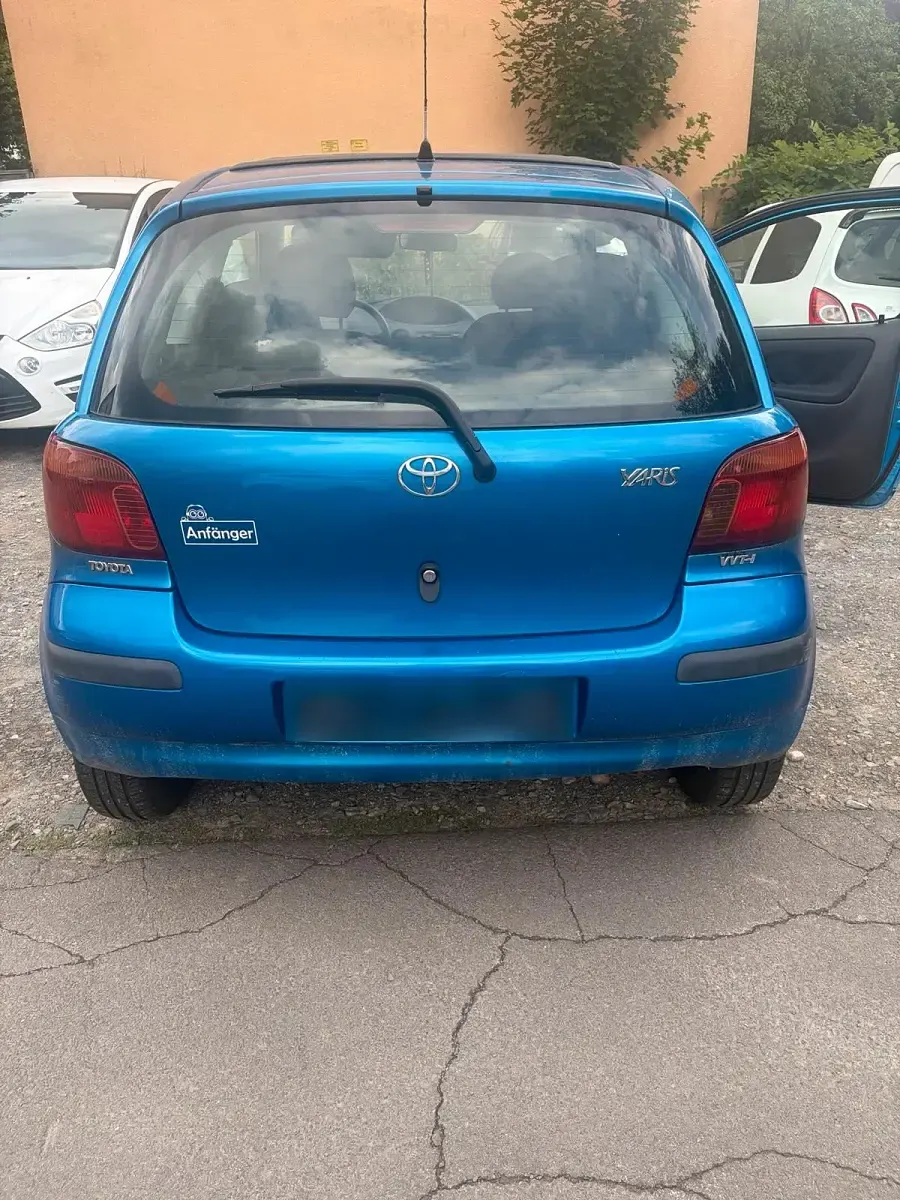 Gebraucht Toyota Yaris 65 PS (47 kW) 2004 Blau Kleinwagen