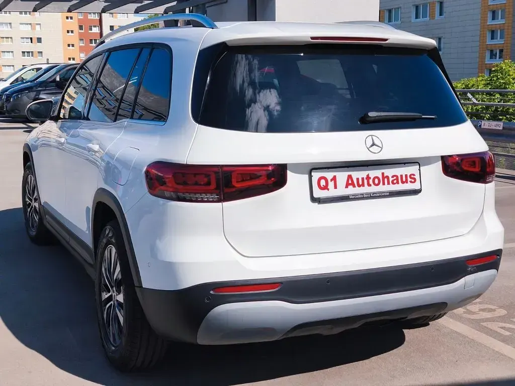 Gebraucht Mercedes GLB180 116 PS (85 kW) 2023 Polarweiss  unilack SUV