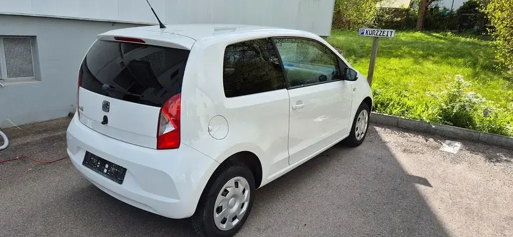 Gebraucht Seat Mii 60 PS (44 kW) 2012 Weiß Kleinwagen