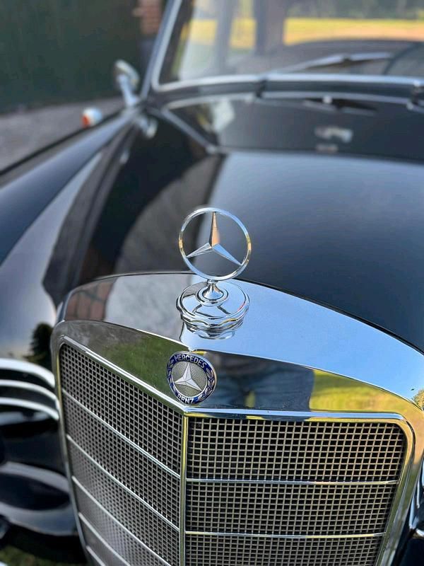Schwarz Gebraucht 1958 Mercedes 190 Limousine | 17.900 € - Bild 1/4