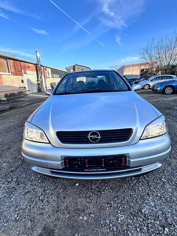 Second-hand Opel Astra 75 CP (55 kW) 1999 Argintiu Berlinǎ