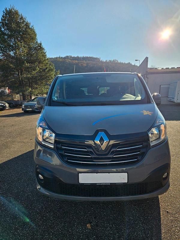 Gebraucht Renault Trafic Expression 125 PS (91 kW) 2017 Grau Van / Kleinbus