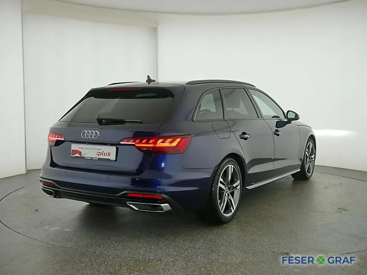 Gebraucht Audi A4 Ambiente 150 PS (110 kW) 2022 Navarrablau metallic Kombi