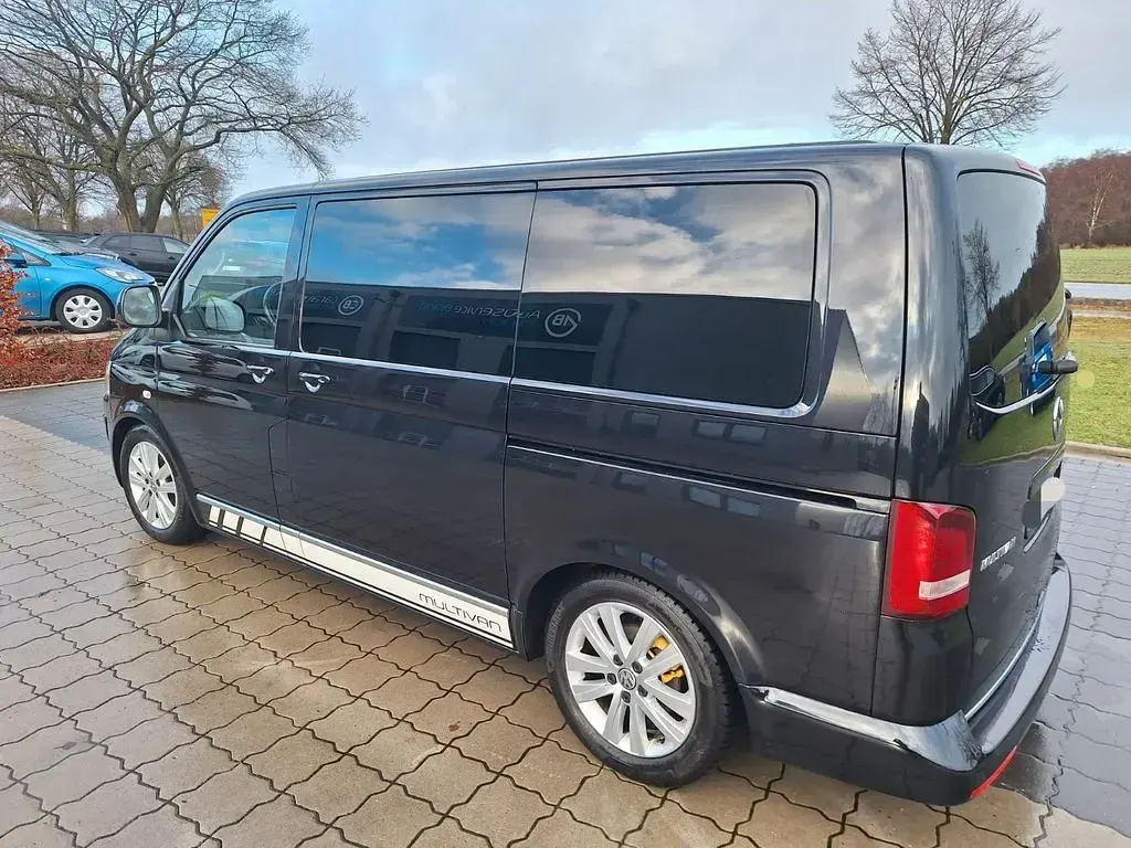 Gebraucht VW Multivan Highline 179 PS (131 kW) 2015 Schwarz Van / Kleinbus