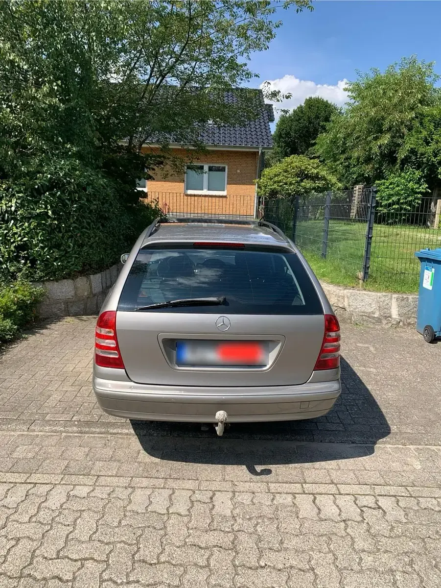 Gebraucht Mercedes C180 143 PS (105 kW) 2007 Grau Kombi