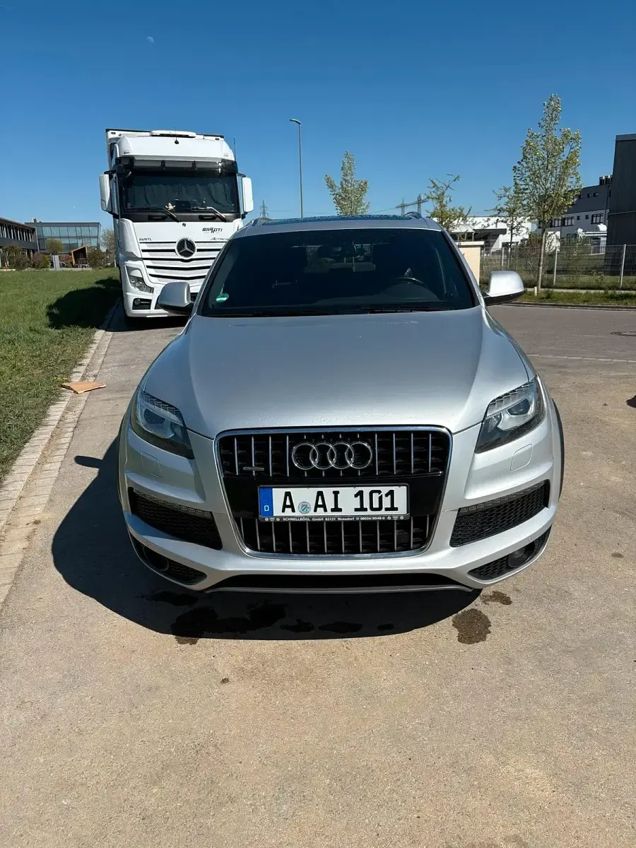 Gebraucht Audi Q7 S-Line 240 PS (176 kW) 2011 Silber SUV