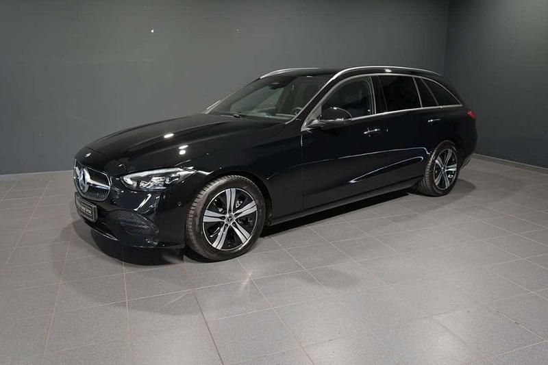 Unilack schwarz Gebraucht 2025 Mercedes C180 Kombi | 36.490 € (Guter Preis) - Bild 1/3