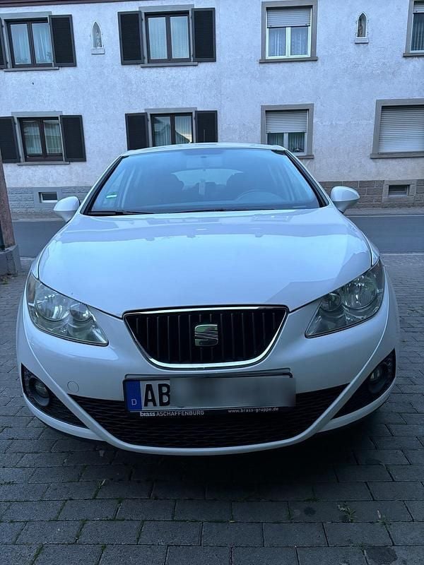 Gebraucht Seat Ibiza 105 PS (77 kW) 2009 Weiß Limousine