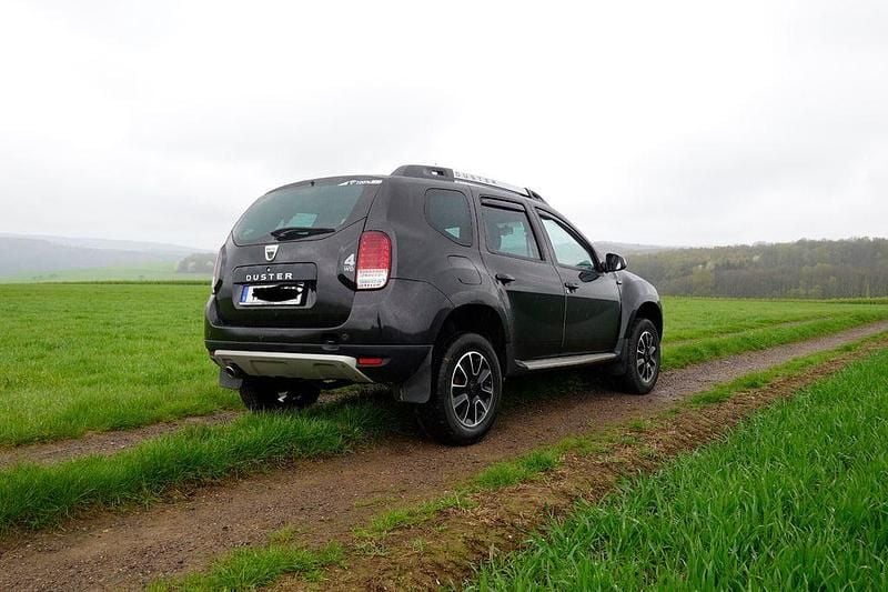 Gebraucht Dacia Duster Prestige 109 PS (80 kW) 2016 Schwarz SUV