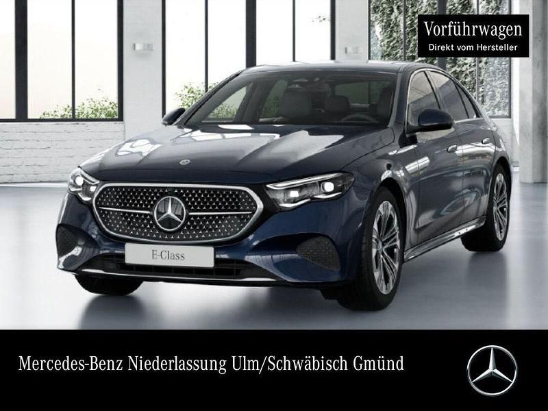 Blau Gebraucht 2023 Mercedes E300 Avantgarde Limousine | 49.890 € (Guter Preis) - Bild 1/4