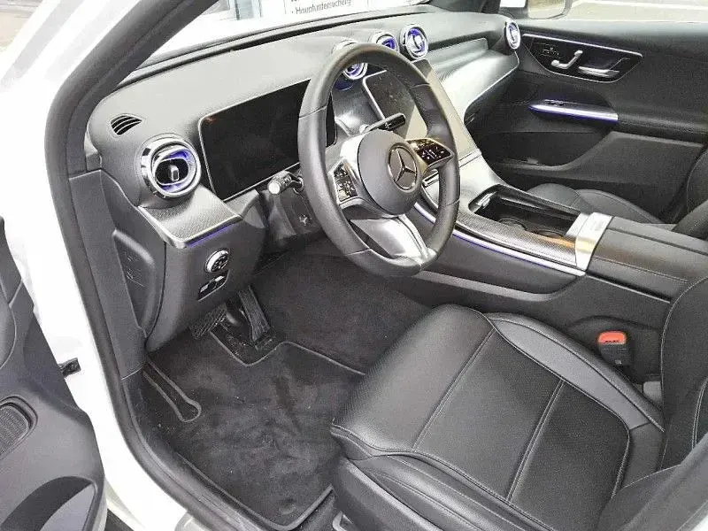 Gebraucht Mercedes GLC220 220 PS (161 kW) 2024 Weiß SUV
