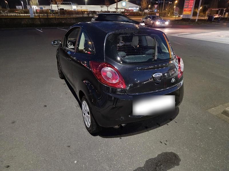 Gebraucht Ford Ka 69 PS (50 kW) 2010 Schwarz Kleinwagen