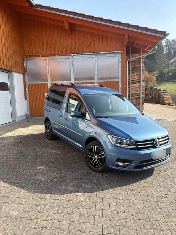 Gebraucht VW Caddy Highline 150 PS (110 kW) 2019 Blau Van / Kleinbus