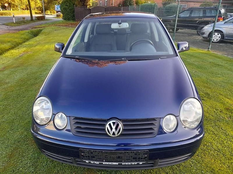 Gebraucht VW Polo Cricket 64 PS (47 kW) 2004 Indigoblau perleffekt Kleinwagen