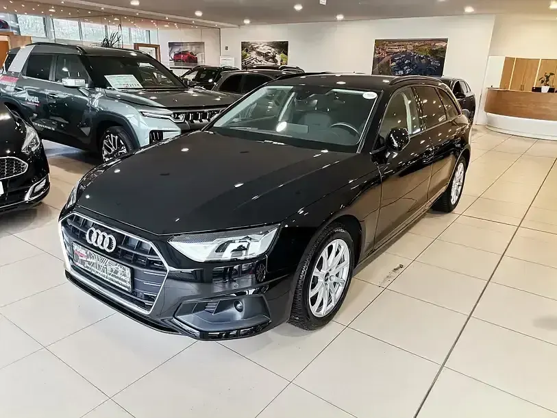 Second-hand Audi A4 Comfort 190 CP (139 kW) 2022 Negru Break