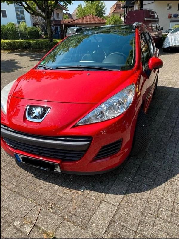 Rot Gebraucht 2009 Peugeot 207 Kombi | 3.200 € - Bild 1/4