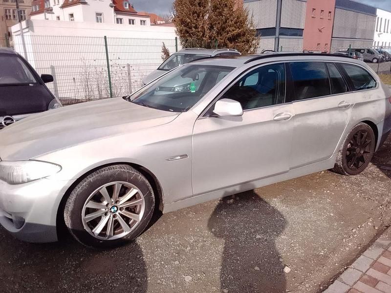 Gebraucht BMW 520 Sport Line 184 PS (135 kW) 2010 Grau Kombi