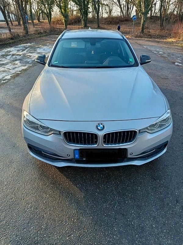 Gebraucht BMW 320 190 PS (139 kW) 2017 Silber Kombi