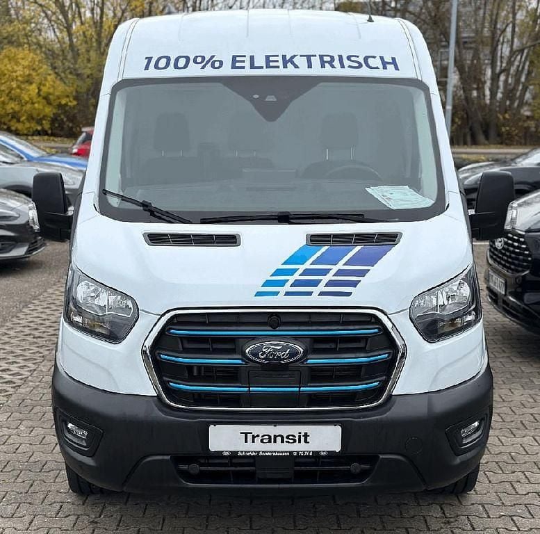 Gebraucht Ford E-Transit Trend 135 kW (184 PS) 2023 Weiß Van