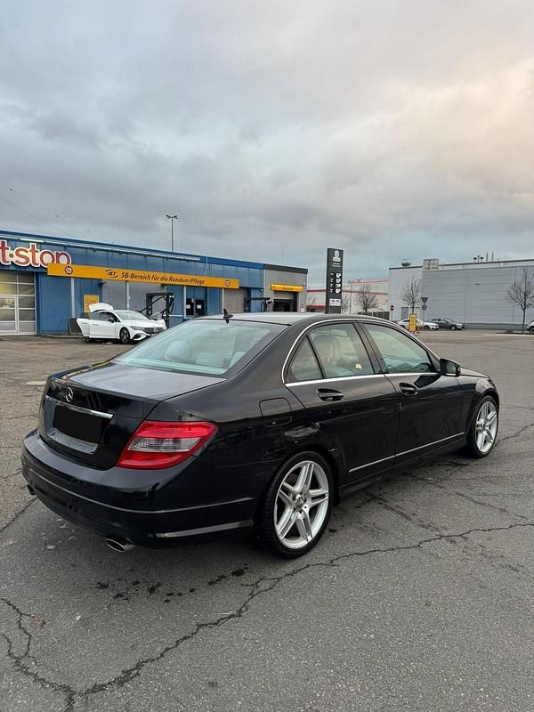 Gebraucht Mercedes C300 AMG 230 PS (169 kW) 2010 Schwarz Limousine