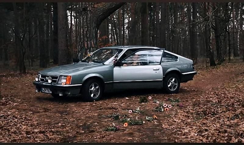 Grün Gebraucht 1978 Opel Senator Limousine | 5.500 € - Bild 1/4